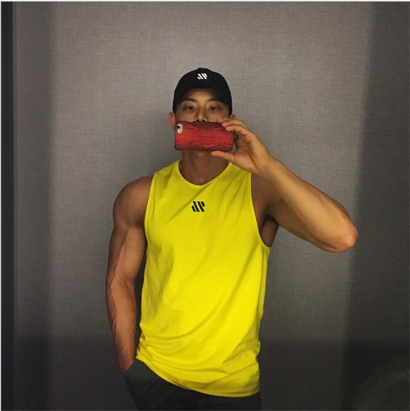 2023 Mens fitness gyms Tank top men Fitness sleeveless shirt Male mesh breathable Sports vest Undershirt Gyms Running vest men