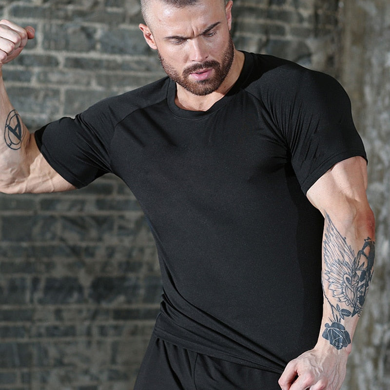 Men&#39;s Running Compression Tshirts Quick Dry Soccer Jersey Fitness Tight Sportswear Gym Sport Short Sleeve Shirt Breathable